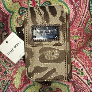 Nine West small iPhone and wallet